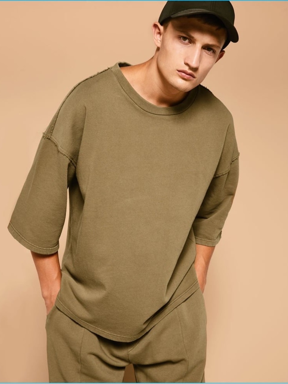 Zara Men's Olive Crewneck 100% Cotton Short-Sleeve Sweatshirt